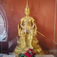 อุโมงค์ชัยมงคล หนุนดวง หลวงพ่อสุขใจและ หลวงปู่ทวด 