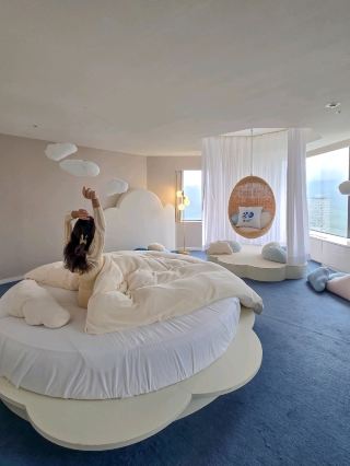 【Until October 14】Risonare Tomamu's 20th Anniversary Celebration of the Unkai Terrace