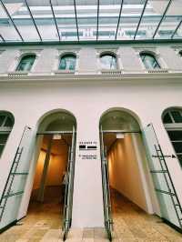 Where History Meets Brushstrokes – National Gallery Singapore