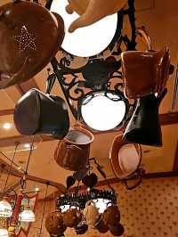Dine in Wonderland in Queen of Hearts Banquet, Tokyo Disneyland