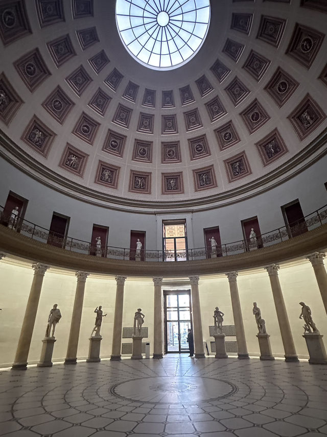 From Athens To Berlin: The Altes Museum’s Timeless Dialogue