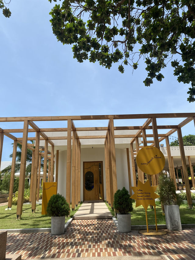 Sunny beach house , Pattaya 