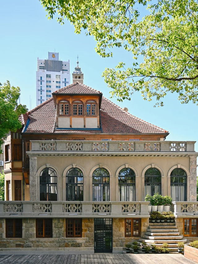 🎼 Shanghai’s Hidden Gem: The “Music Castle”
