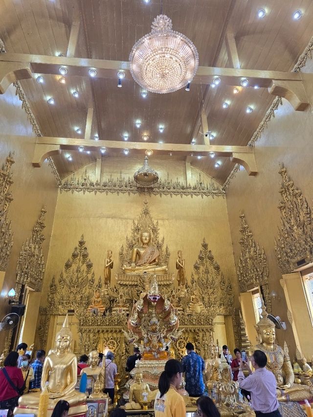 วัดปากน้ำโจ้โล้