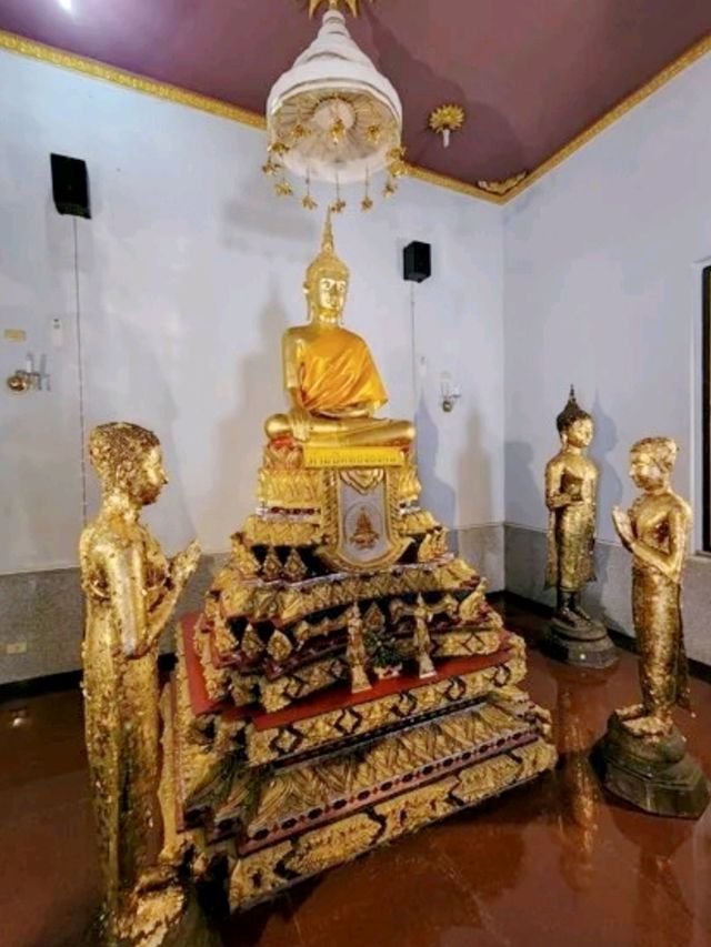มาเมืองเก่าที่วัดมหาธาตุเพชรบูรณ์กันไหม?