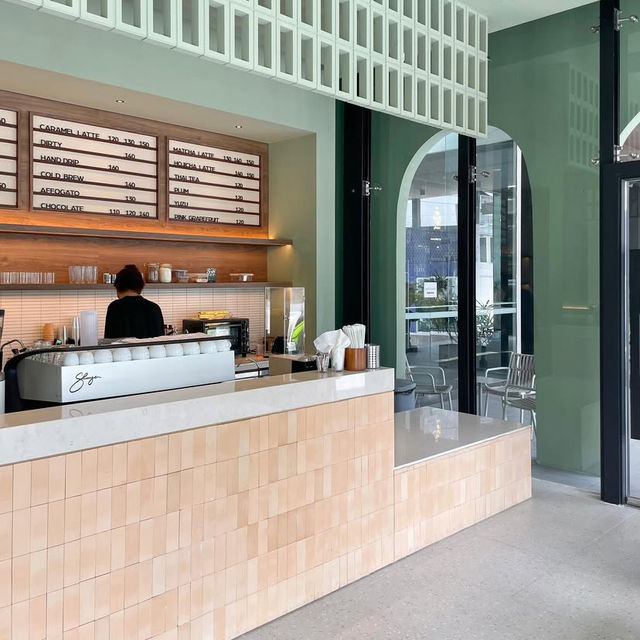 KIF BKK — คาเฟ่ญี่ปุ่นมู้ดสงบ ที่ทุกอย่างเรียบง่าย