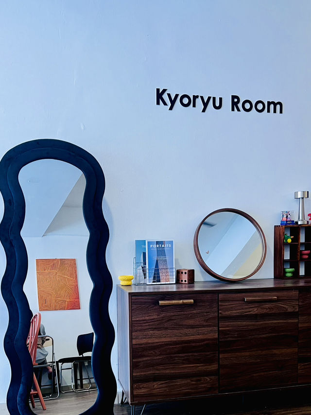 Snap, Roar, Repeat – The Dino Room Everyone’s Talking About!