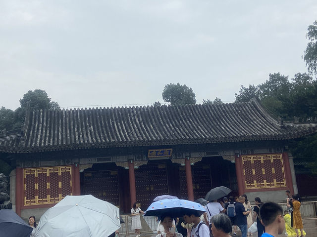 China: A Journey in Wonders & tradition 