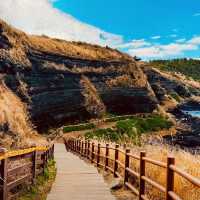 🌋🌊 *Suwolbong Peak (수월봉): Jeju’s Volcanic Cliff of Dreams* 🚶‍♂️✨
