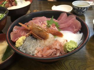 [魚河岸丸天富士店｜靜岡縣富士市「說到大份海鮮，就來這裡吧！當地的人氣餐廳」]