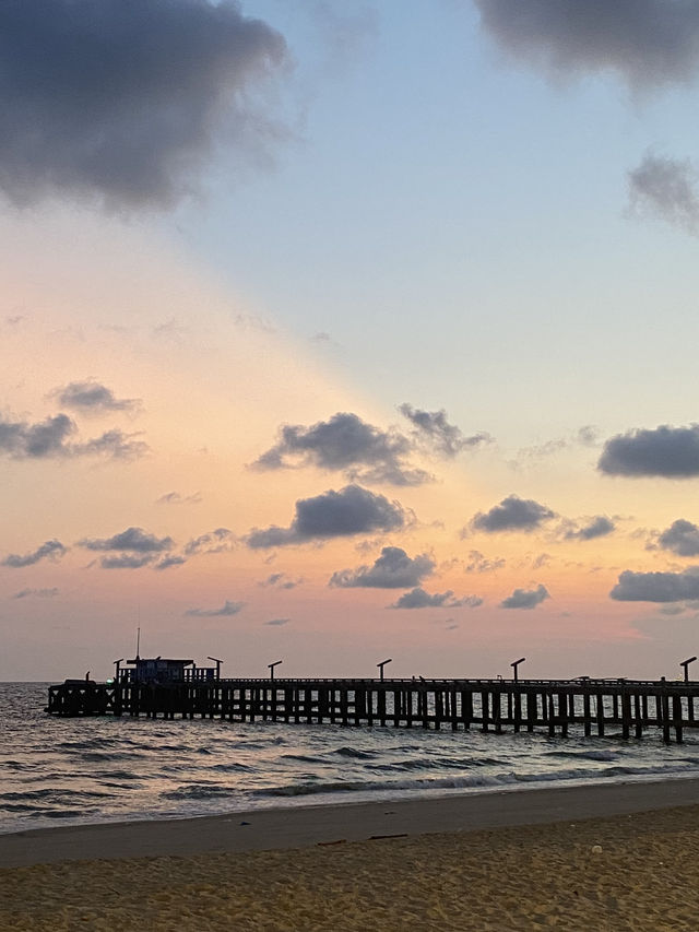เจ๊อึ่งซีฟู๊ด ร้านริมหาดแม่รำพึง จ.ระยอง