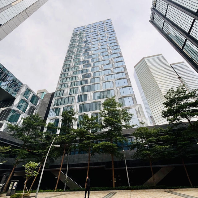 Timeless Luxury in the Heart of the City: St. Regis Hong Kong Timeless Luxury in the Heart of the City: St. Regis Hong Kong