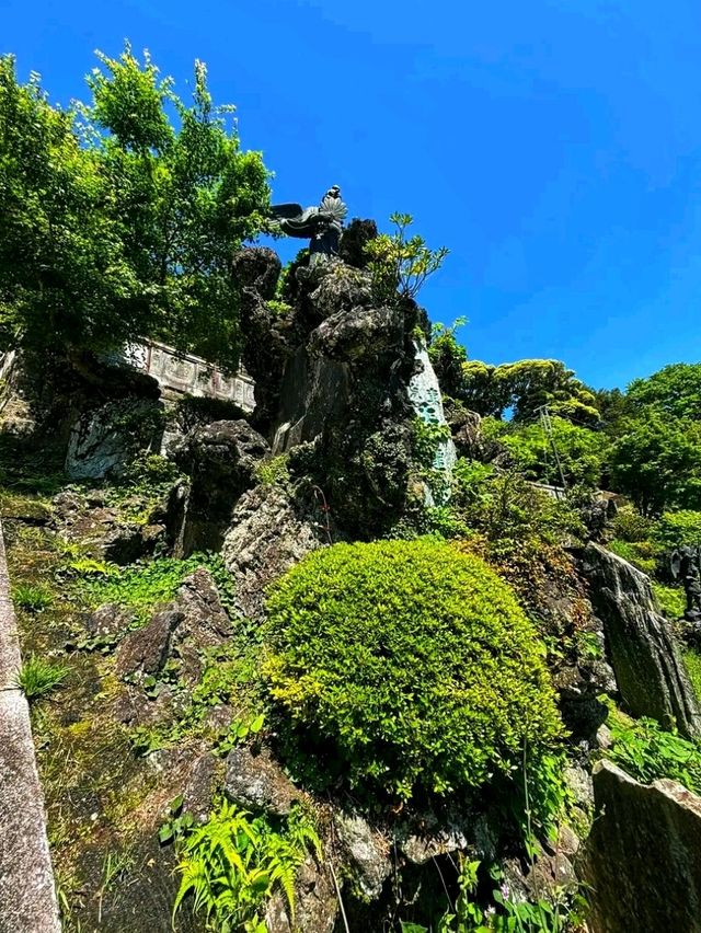 🌿 Kencho-ji – The Oldest Zen Temple in Kamakura 🌿