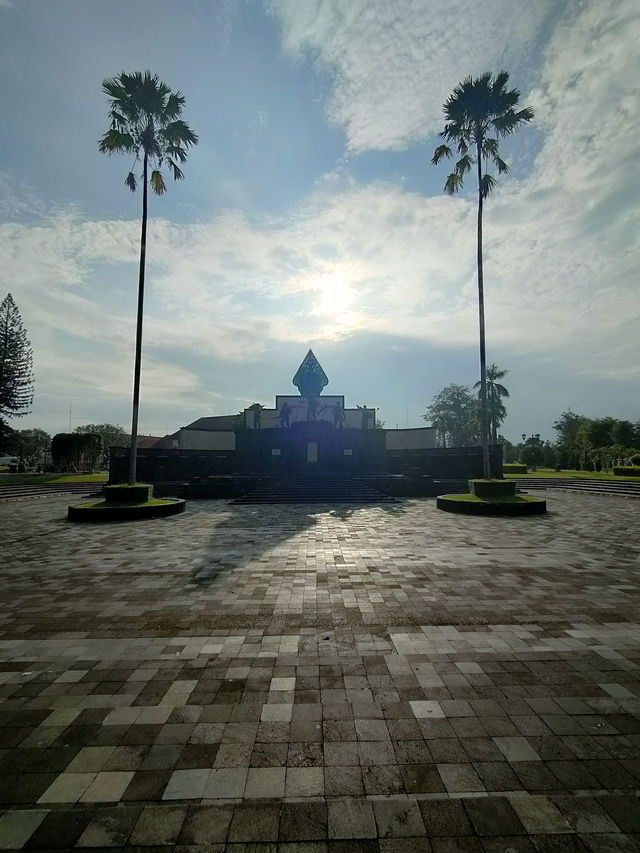 Jogja: Kota Batik Dunia—Where Faith, Fabric, and Photo Frames Meet Jogja: Kota Batik Dunia—Where Faith, Fabric, and Photo Frames Meet