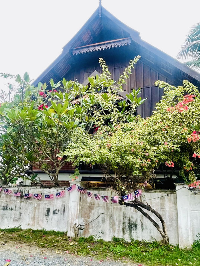 Aurora Coffee House @ Dungun — Where Every Sip Feels Like Sunrise