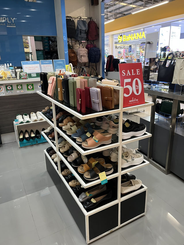 👟💥 TW Simply โลตัสสะเดา ลดจัดหนัก 50%