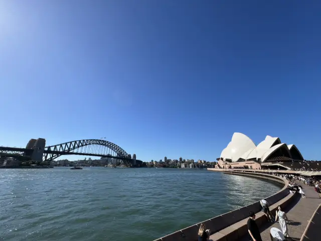 Sydney One-Day Travel Guide: Exploring the Blend of History and Modernity