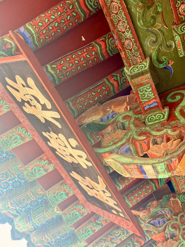 慶州｜金豬傳說佛國寺 快來找藏在牌匾後帶來財運的小豬