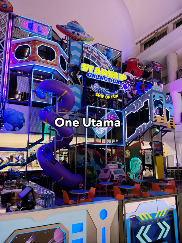 Discover One Utama: A Modern Mega Mall Featuring an Impressive Clay Robot Exhibition