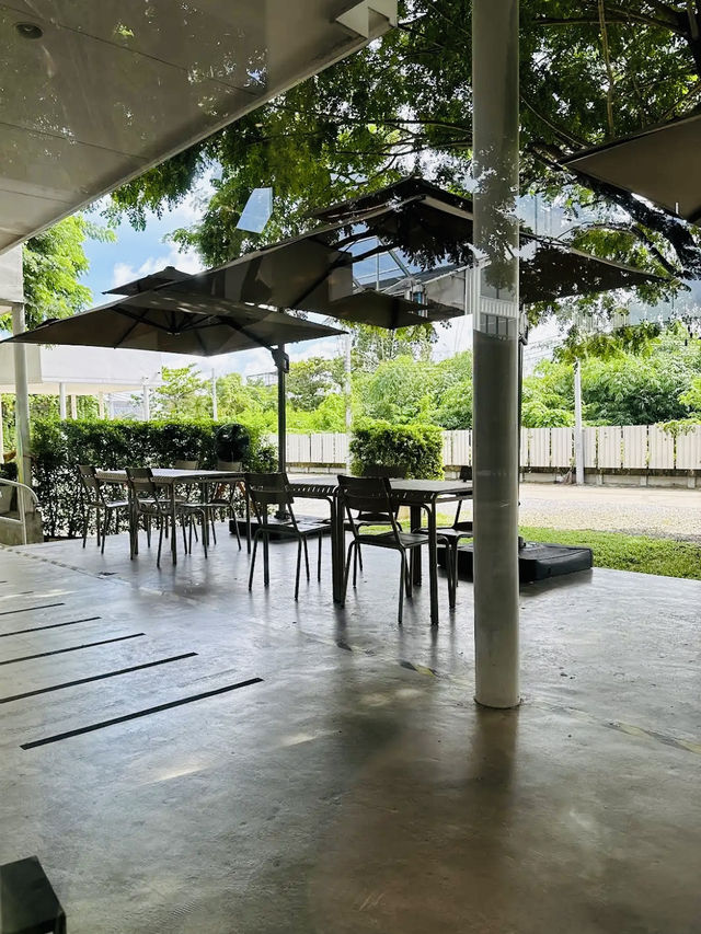 พราลีน ไดนิ่งรูม ราชพฤกษ์ 🍃☕ 