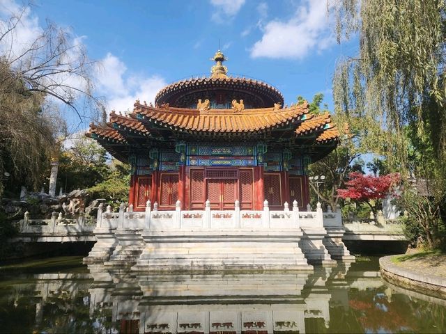 “The Eternal Spring Temple of Kunming”