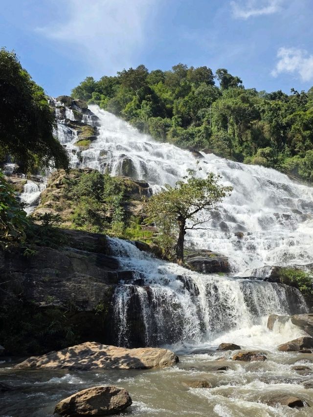 น้ำตกแม่ยะความยิ่งใหญ่ที่ต้องมาเห็นด้วยตา