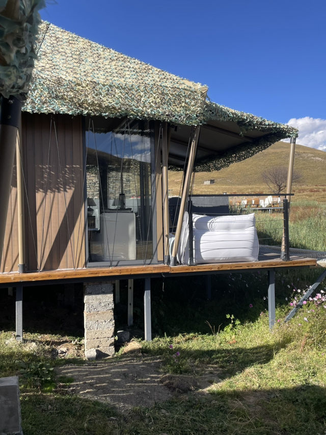 คาเฟ่เล็ก ๆ ที่ซ่อนตัวอยู่กลางธรรมชาติ คาเฟ่เล็ก ๆ ที่ซ่อนตัวอยู่กลางธรรมชาติ