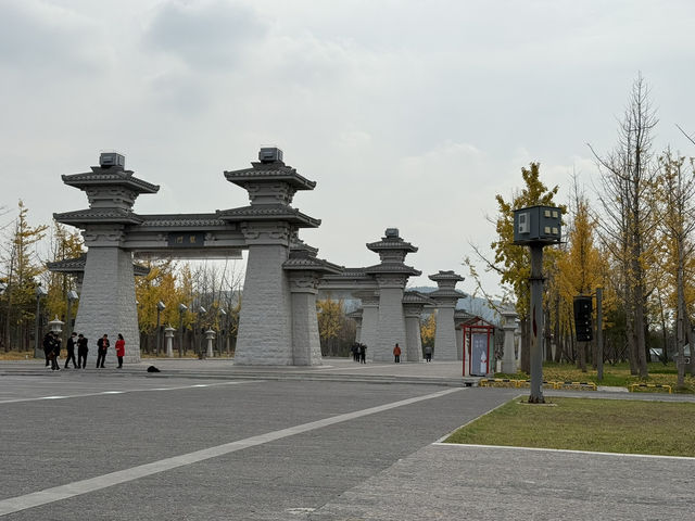 ประทับสุดขีด ที่ถ้ำหลงเหมิน เมืองลั่วหยาง ประทับสุดขีด ที่ถ้ำหลงเหมิน เมืองลั่วหยาง