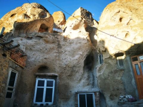 Kandovan – a village inside the mountain