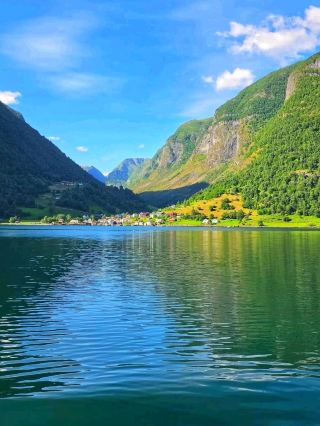 Nærøyfjord: The Local Rule That Makes This Norwegian Fjord So Beautiful 🇳🇴