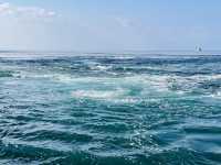 日本三大急流之一：德島鳴門漩渦🌀