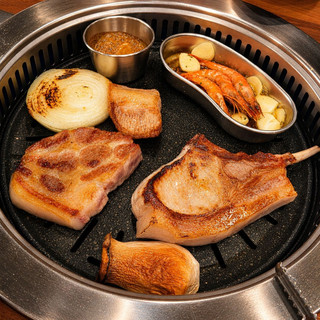 서귀포 중문 흑돼지 맛집)오르막가든 중문본점 - 중문관광단지 드라이에이징 숙성 흑돼지 맛집