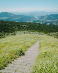 🌿⛰️ MOUNT KISHIMA – AN UNDERRATED MOUNTAIN ESCAPE IN JAPAN