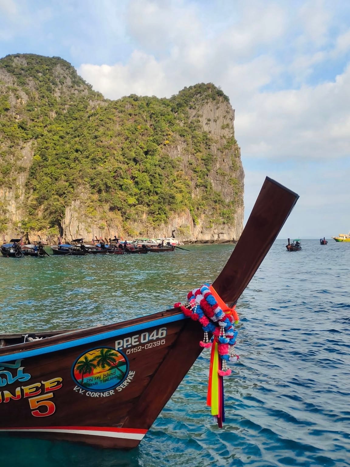 🏝️ Phi Phi Leh & Maya Bay – A Tropical Paradise in Thailand 🌊