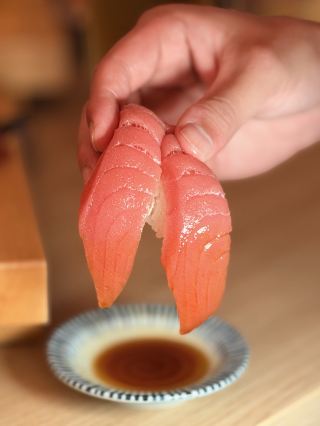 I found a really delicious seafood izakaya right in the heart of Dotonbori! 🐟🤍