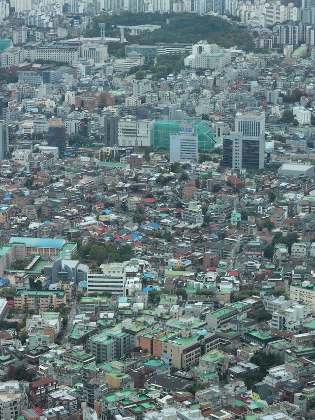 Viewpoints from the Seoul Tower 🌁🏙️