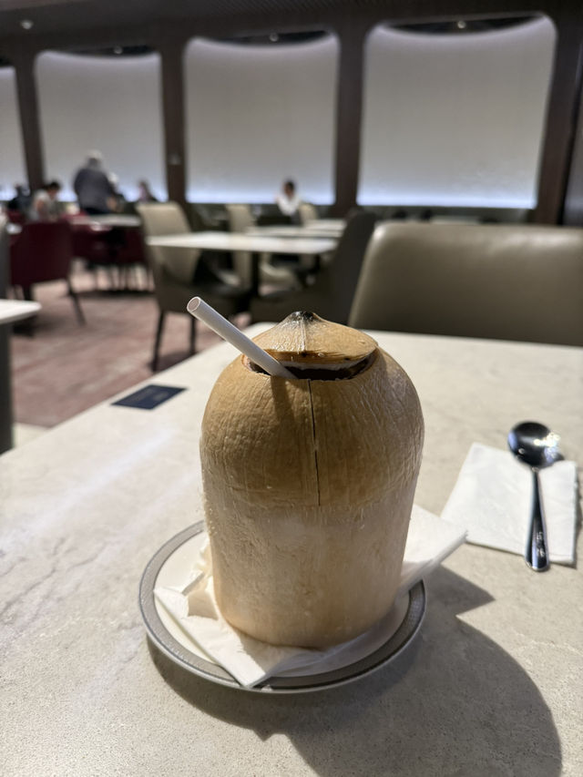 SilverKris First Class Lounge