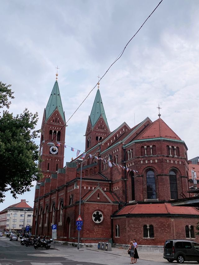 🇸🇮 Iconic Church in Maribor ⛪️