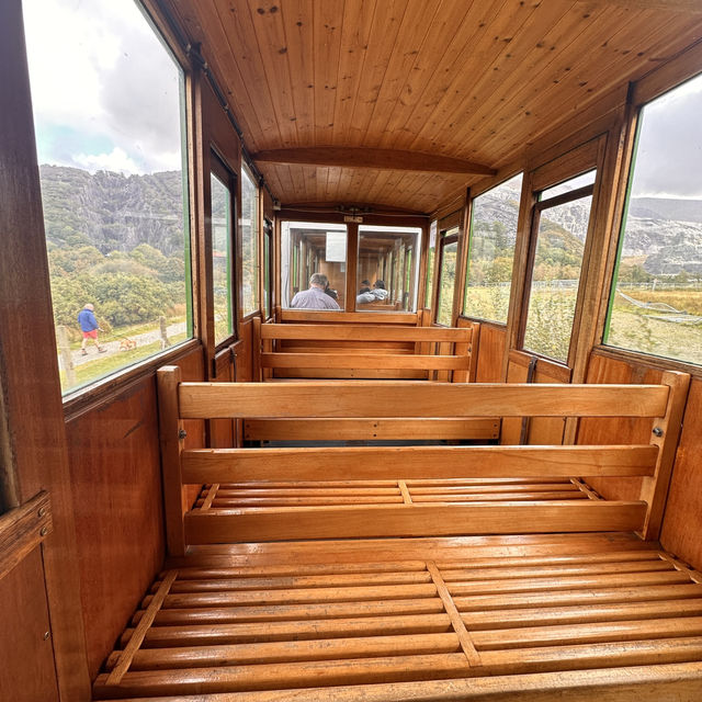 Discover Scenic Splendor on the Llanberis Lake Railway: A Family-Friendly Adventure!”