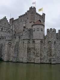 🏰 Ghent: Medieval Charm & Modern Energy