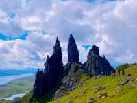 Day Trip to the Isle of Skye from Glasgow: A Journey to Scotland’s Natural Wonderland 🏞️🚗