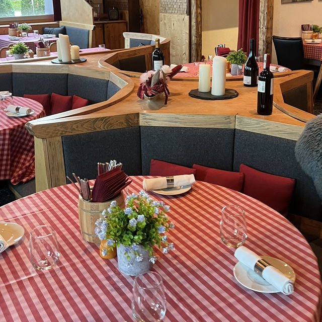 Mövenpick Restaurant Zürich, 뫼벤픽 레스토랑에서 만난 스위스의 정수! 🇨🇭