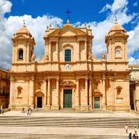 ⛪️ Noto Cathedral: A Baroque Crown Jewel of Sicily 🌞🇮🇹