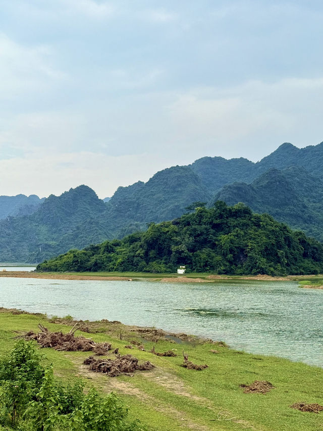🚴‍♀️ Van Long Wetland by Bike – Ninh Binh’s Best-Kept Secret