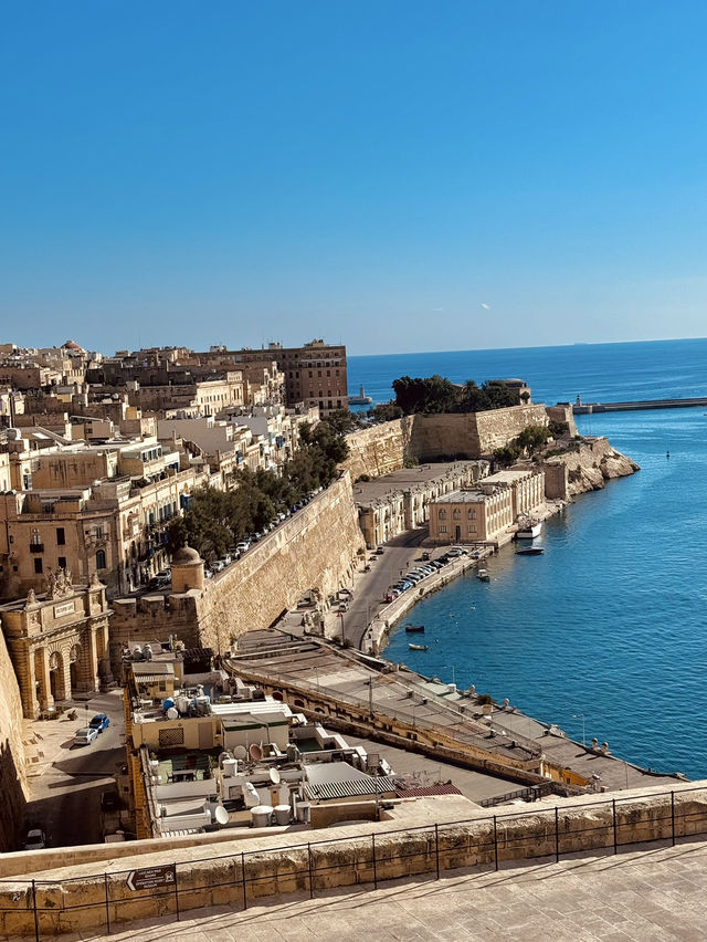 🌿 Upper Barrakka Gardens – Valletta’s Best Viewpoint
