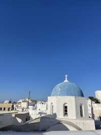 🌈 Colorful Santorini – Blue Domes & Whitewashed Dreams 🏝️✨