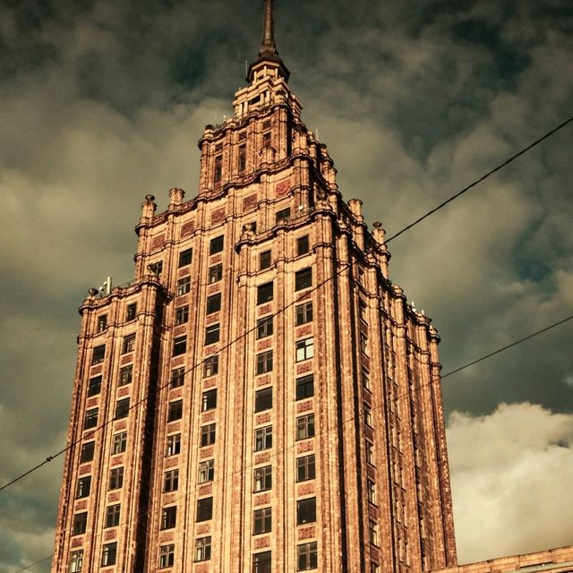 The Latvian Academy of Sciences — Riga’s “Stalin’s Birthday Cake” 🎂🏙️ The Latvian Academy of Sciences — Riga’s “Stalin’s Birthday Cake” 🎂🏙️