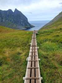 🏔️ Lofoten, Norway — Dramatic Peaks, Quiet Fjords, and Storybook Villages