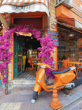 ✨🇹🇷 Balat is the most vibrant and atmospheric area of Ist