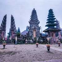 Temple Hopping In Bali!